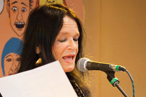 Anne Waldman (USA), Annikin Runofestivaali 2013. Kuva: Teemu Juutilainen